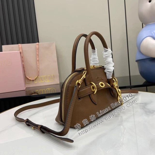 MIU MIU專櫃繆繆最新款爆款迷你號貝殼包手提女包 jh2666型號：5BP090，